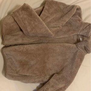 Uniqlo fleece jacket